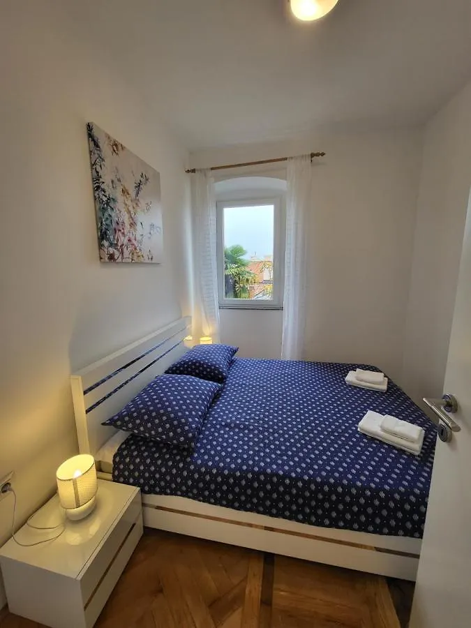 Apartment Lucky Opatija 0*,